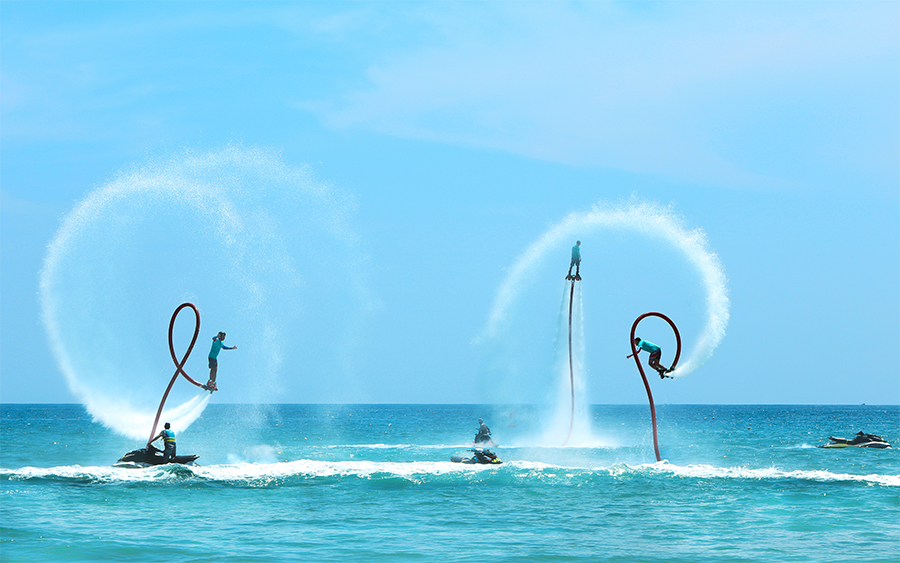 Màn trình diễn Flyboard và Jetski ấn tượng tại Cam Ranh và Nha Trang 