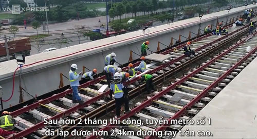 Hơn 2,4 km đường ray metro Sài Gòn được lắp hoàn thành